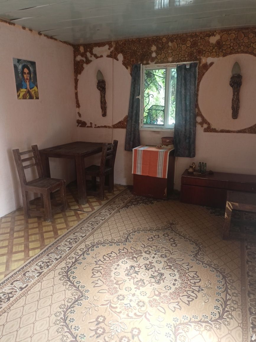 Здам кімнати під проживання  чи комплекс