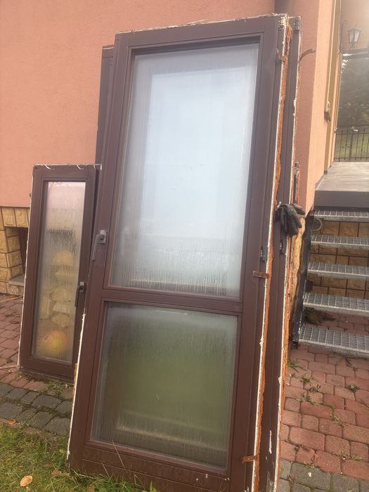 Witam mam do sprzedania okna balkonowe po demontażu
