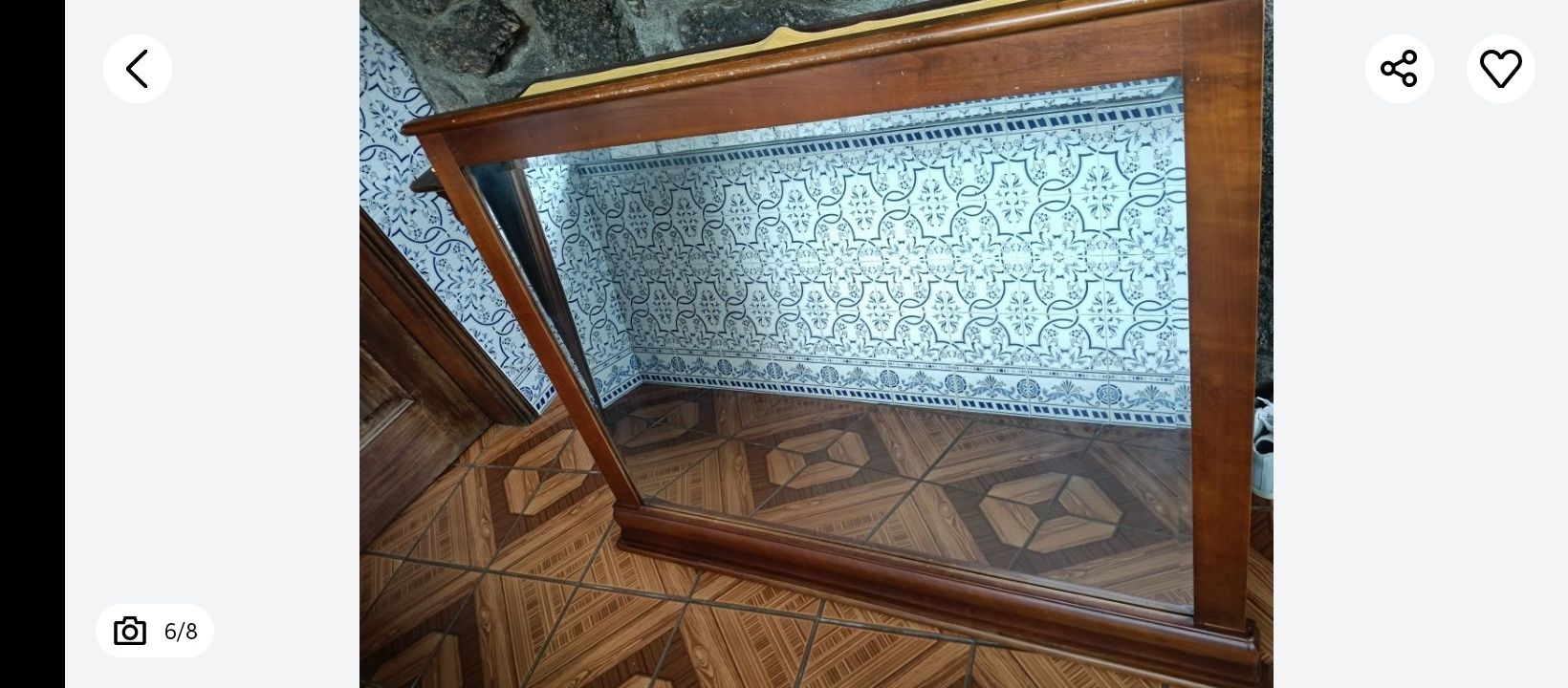 Móvel com espelho