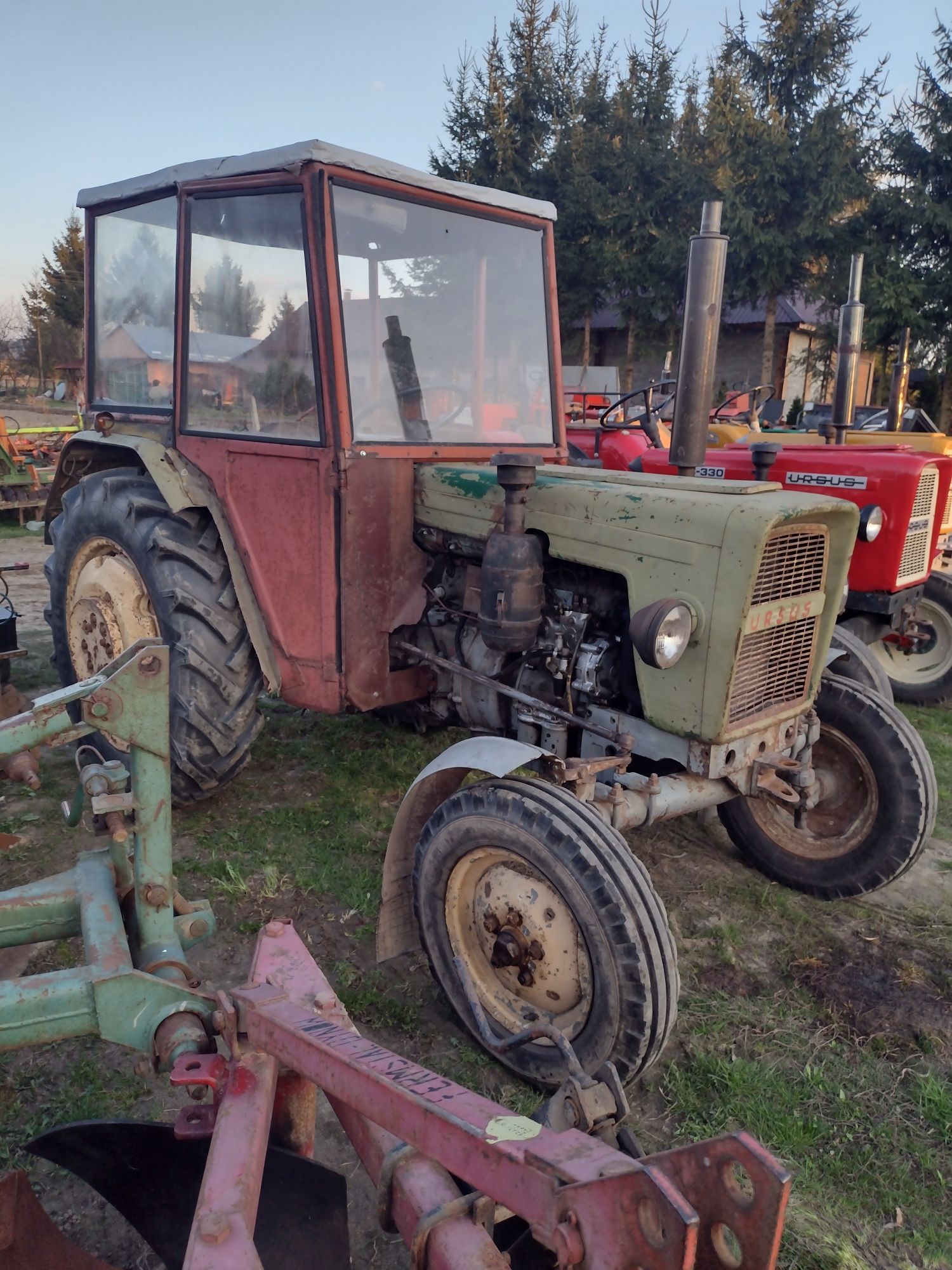 Ursus C330z kabina