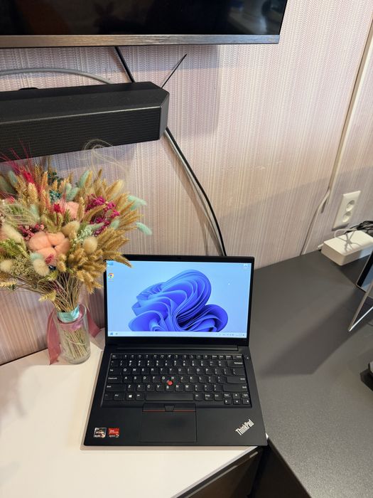 Ноутбук Потужний Lenovo Ryzen 5+ssd m2 1 tb+16ddr+Vega 6 AMD 4gb