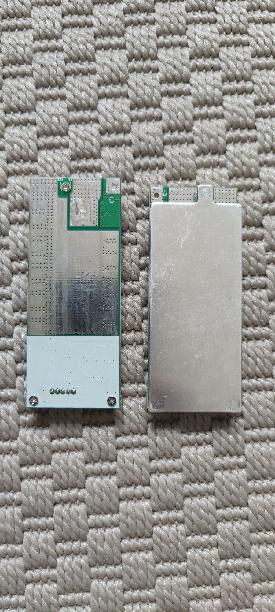 2 uniaddes de BMS 4S LifePo4 100A