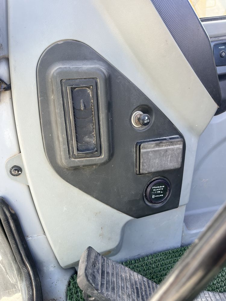 Escavadora Hyundai Robex 80