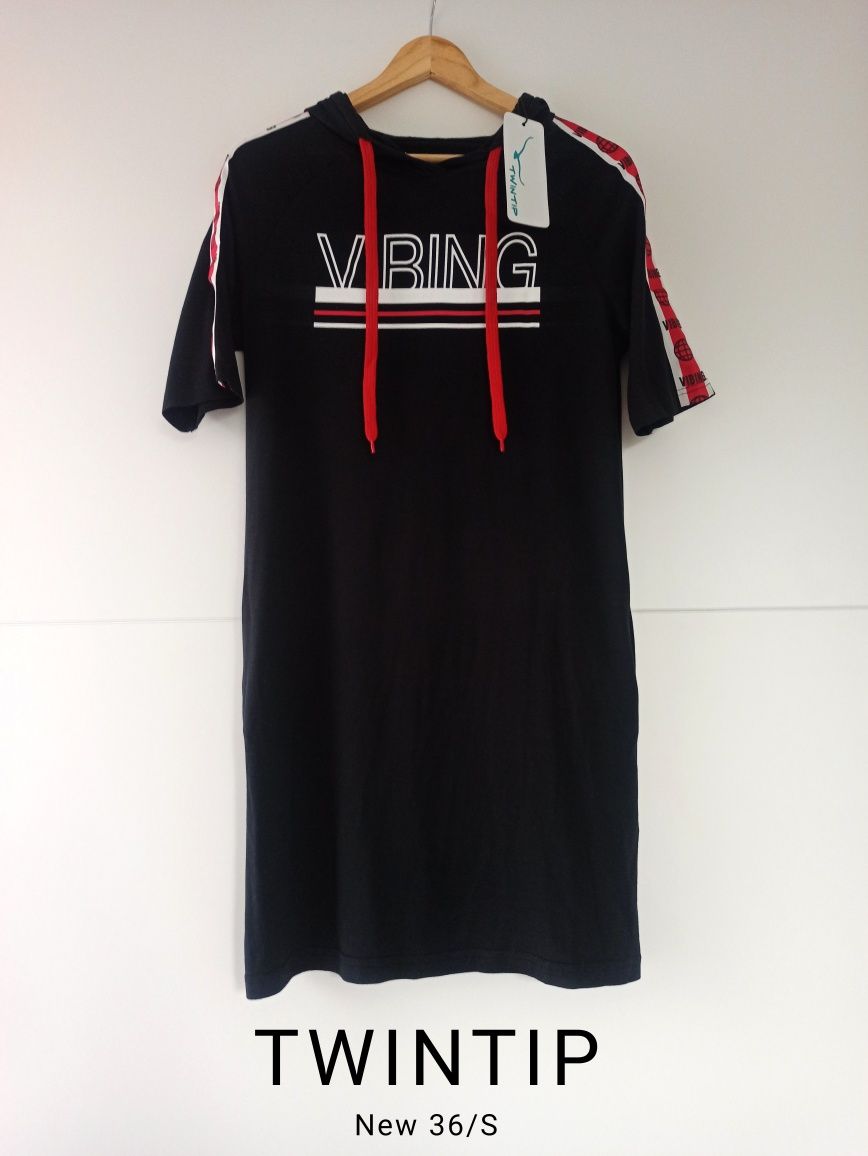 Tshirtowa t-shirtowa sukienka t-shirt czarna z kapturem tunika twintip