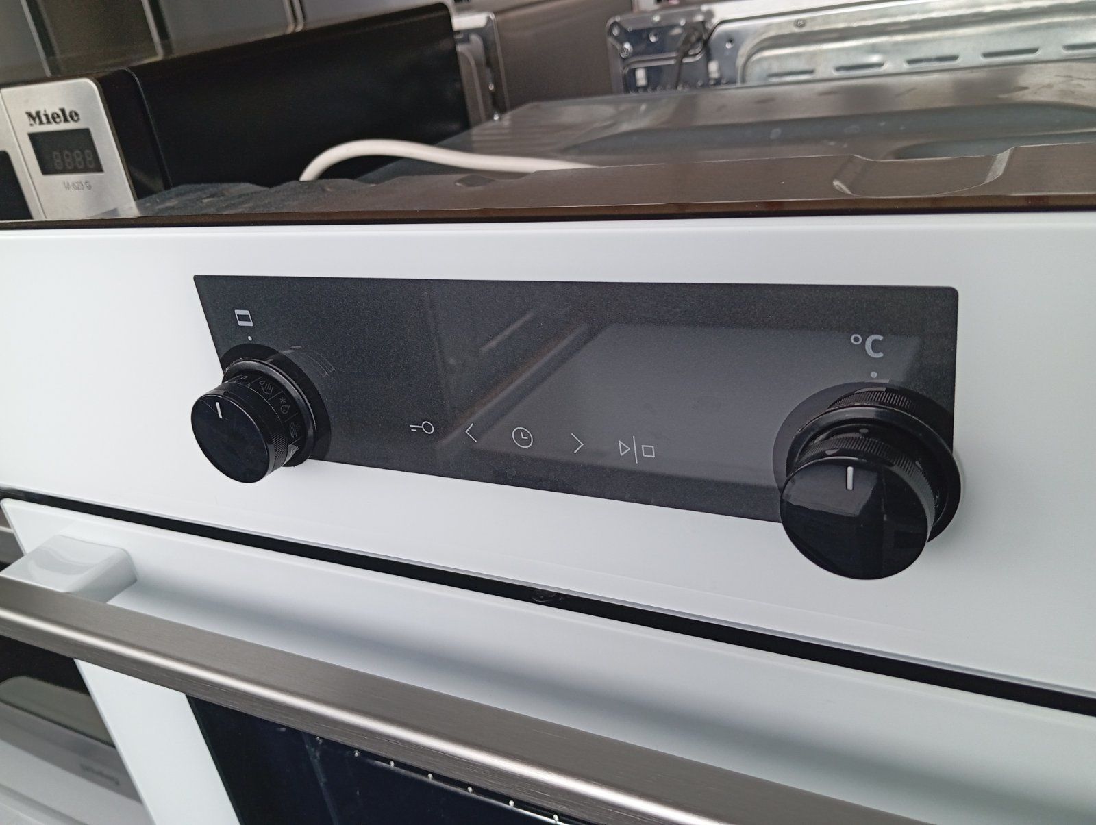 Духовой шкаф Gorenje из Германии состояние нового