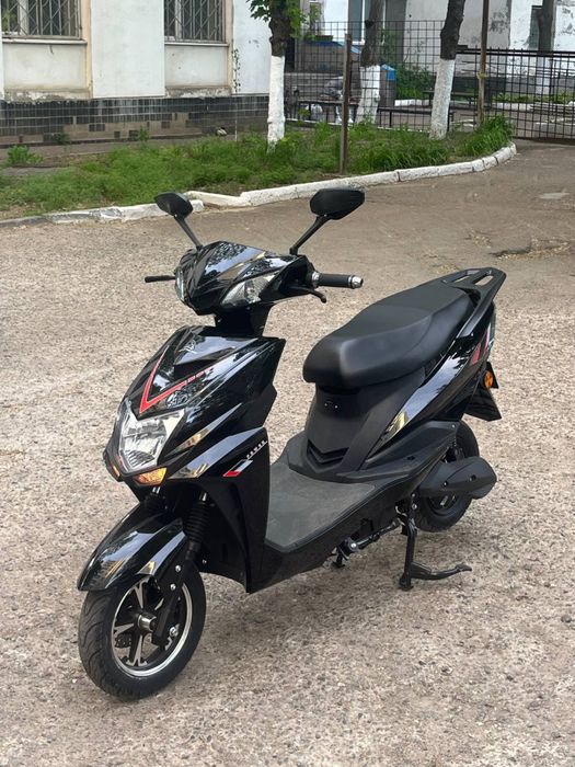 Сдам в аренду электроскутер / электро мопед