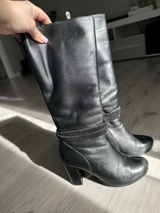 Сапоги, чоботи жіночі