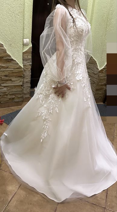 Весільна сукня нова