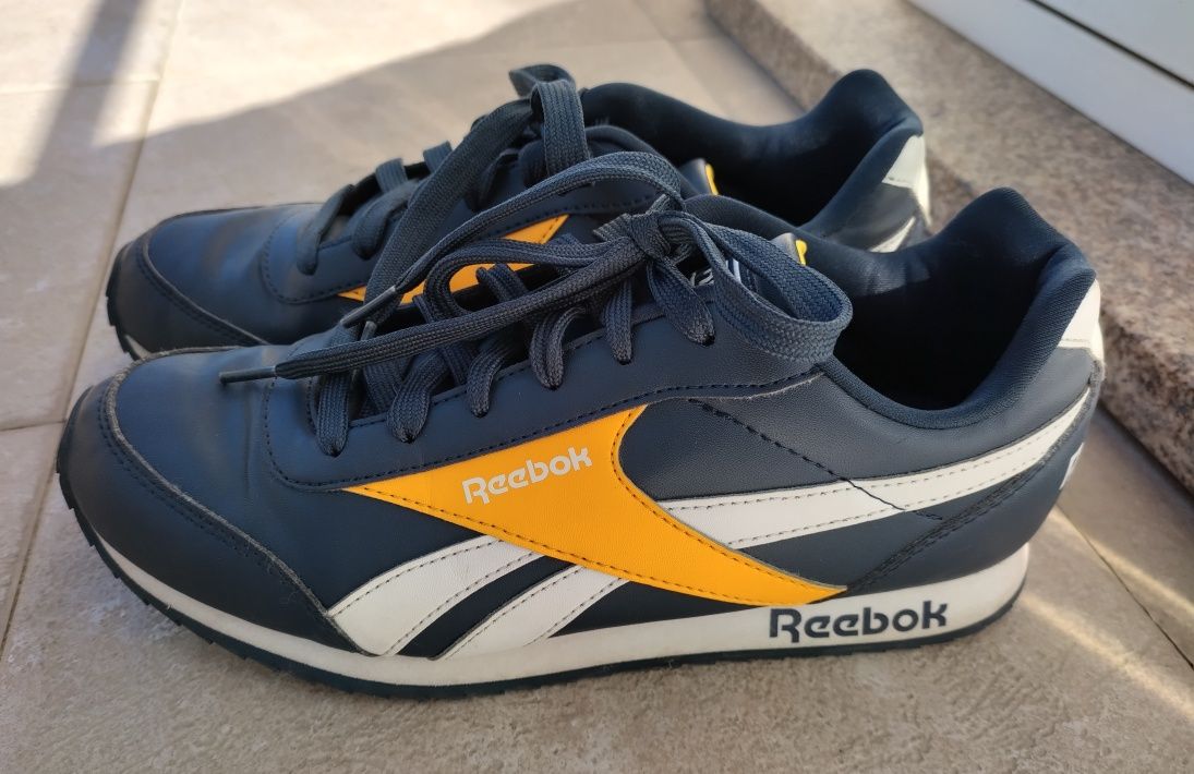 Sapatilhas da marca Reebok