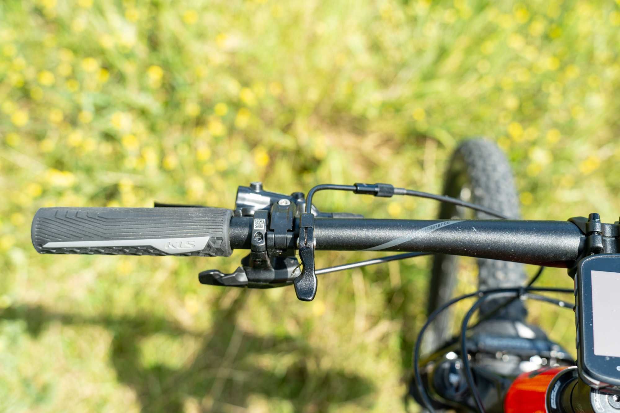 Rower MTB XC Kellys Gate 50 L z regulowaną sztycą i innymi dodatkami