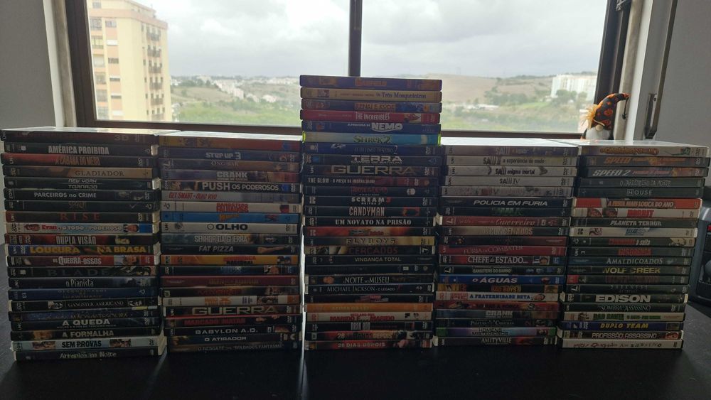 110 DVD's semi novos, novos em embalagem