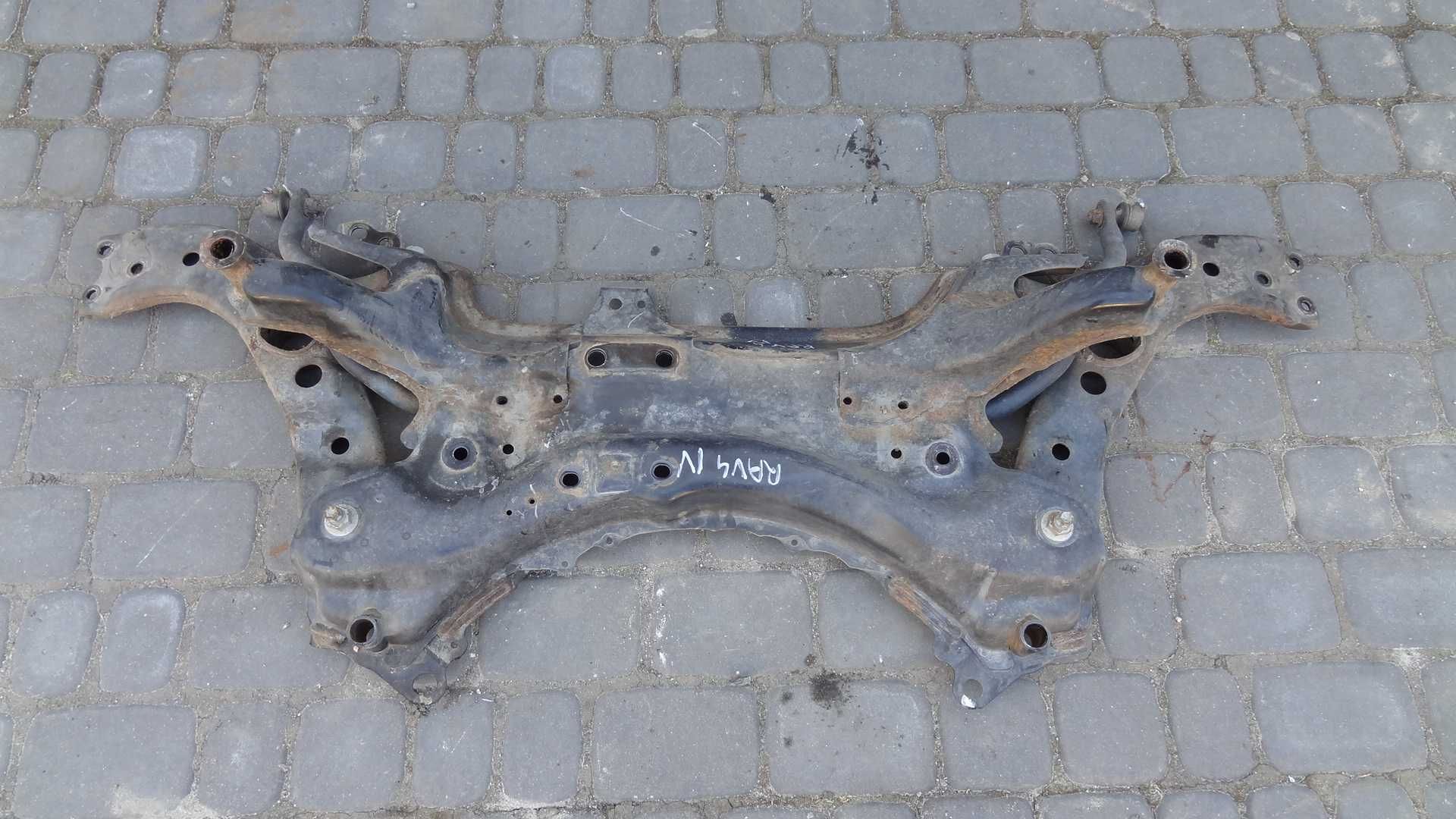 Toyota rav4  IV 12-  2.0  benzyna   wózek sanki przód