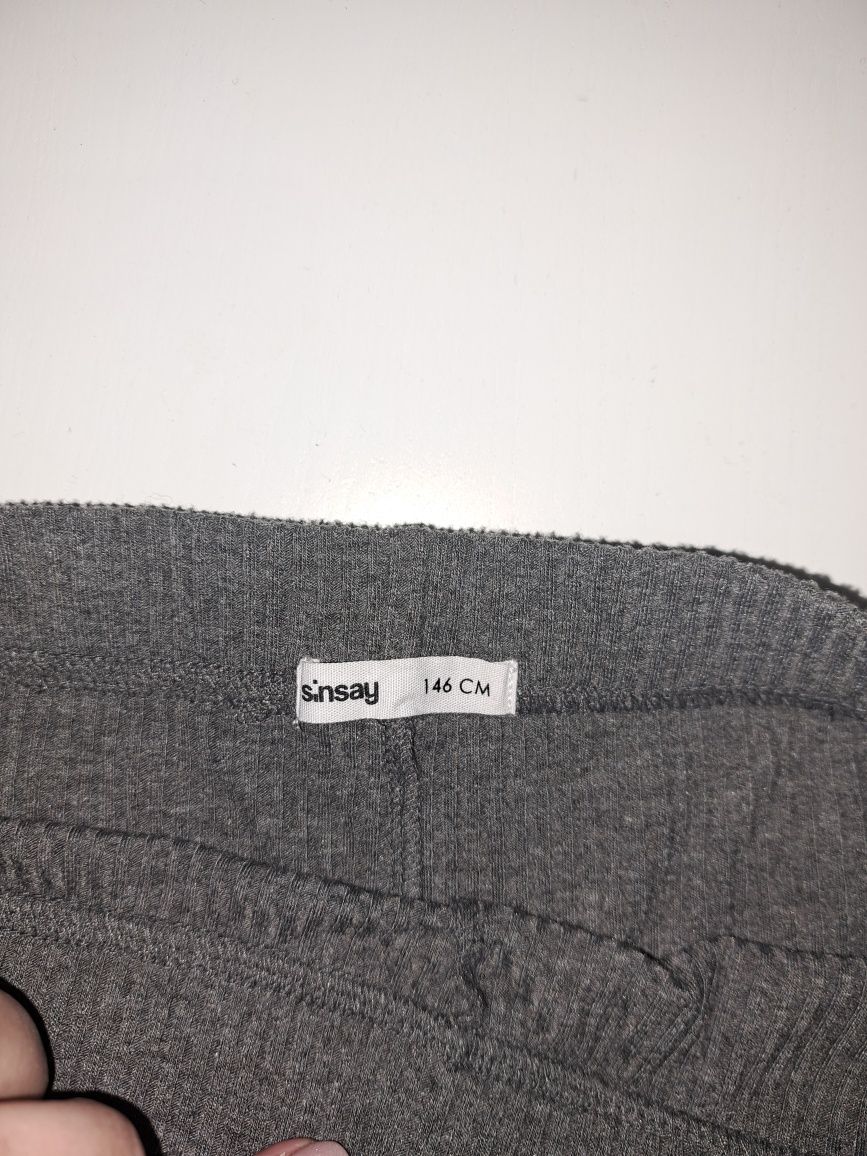 Spodnie Sinsay r. 146