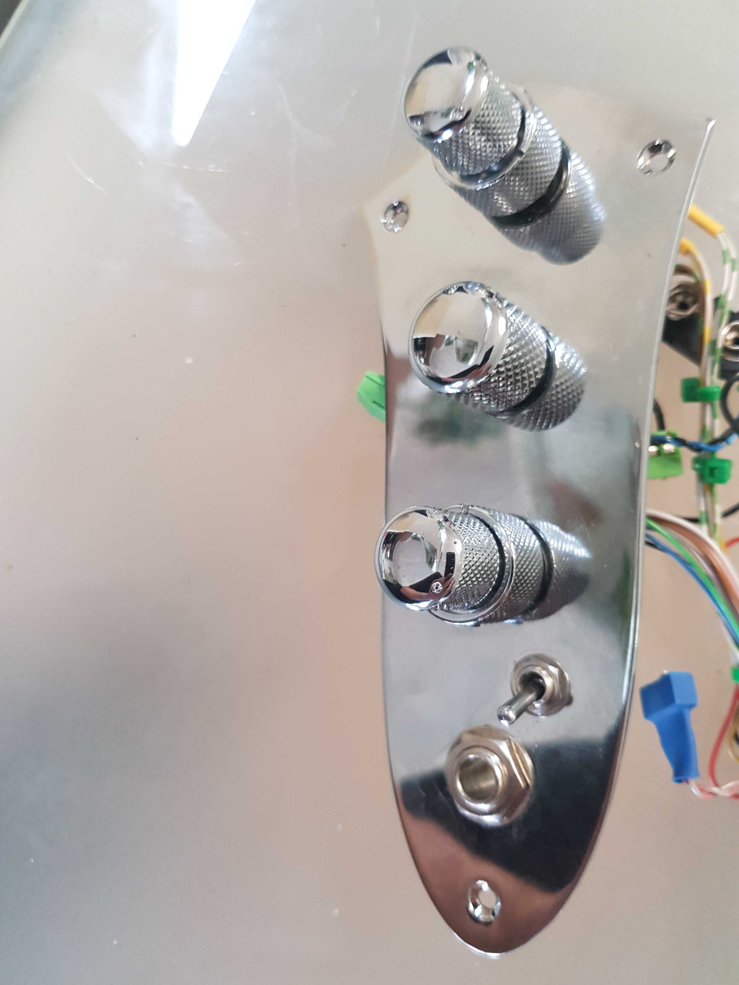 Preamp do gitary basowej
