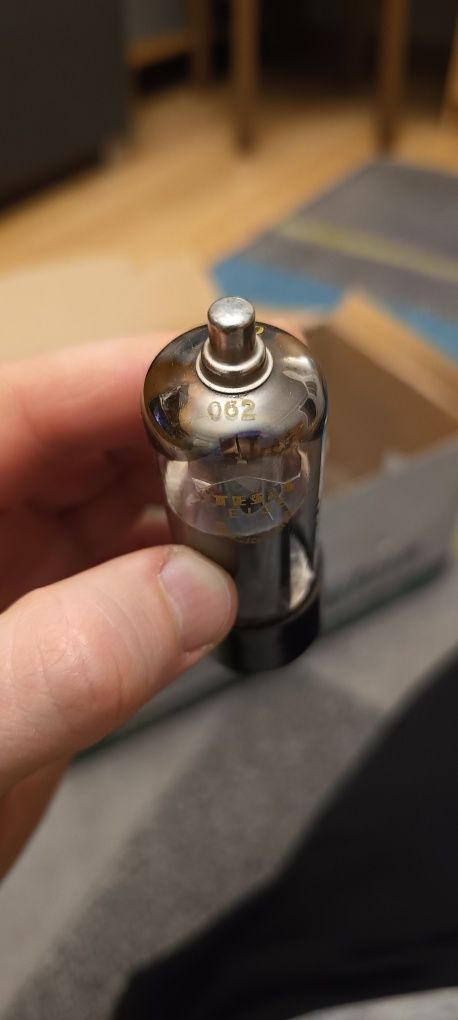 Lampa elektronowa Tesla EL36