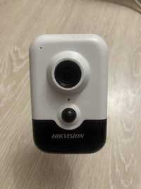 IP камера Hikvision DS-2CD2421G0-I