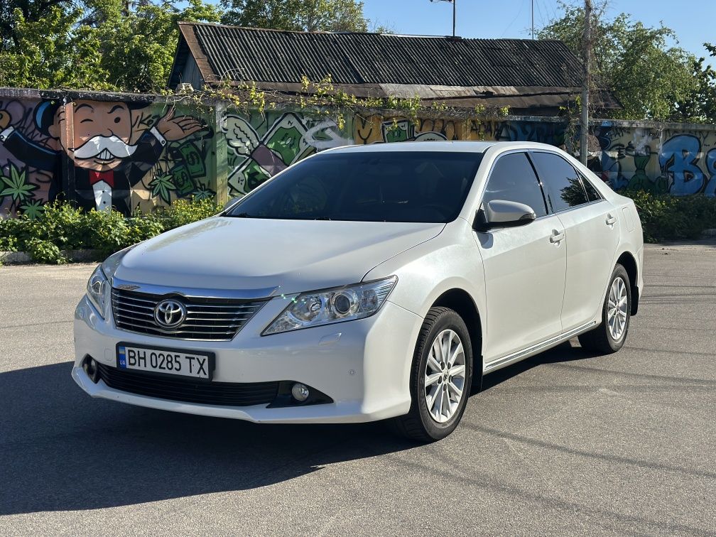 Toyota Camry 50 официальный автомобиль