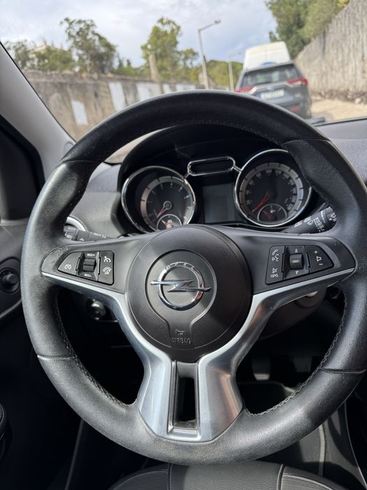 Opel Adam Glam 2018 - com revisao feita