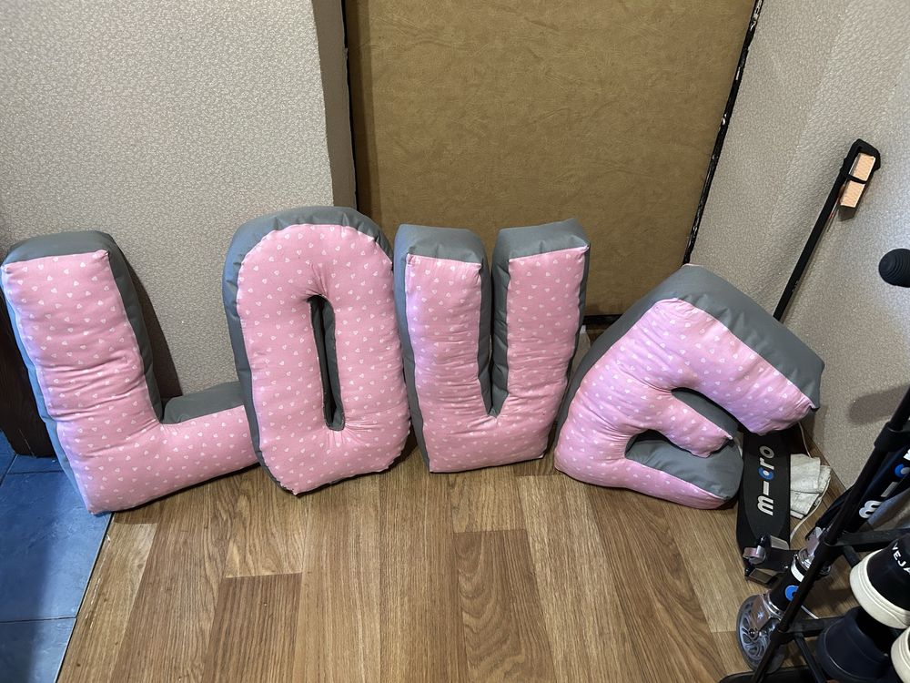 Подушки love фотозона день рождения декор свадьба праздник