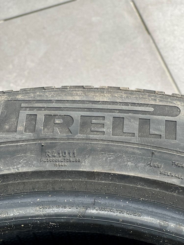 Zimowe opony Pirelli 235/50 R19 103H