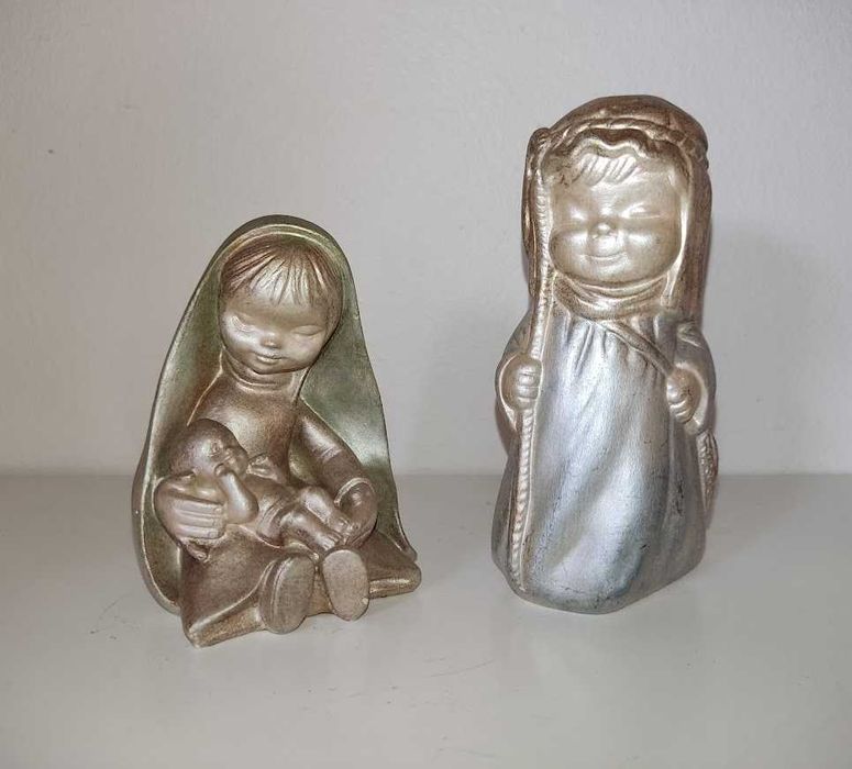 Presépio infantil de 2 figuras pequenas dimensões