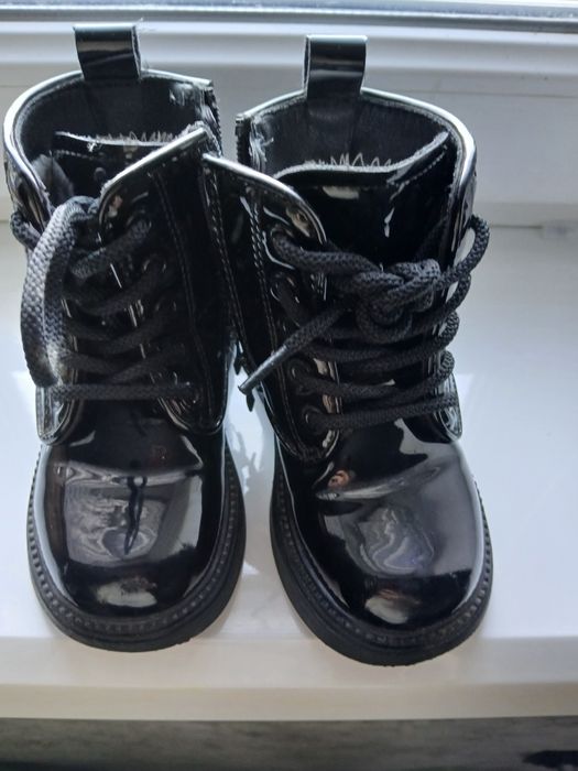 Чорні ботінки на дівчинку 22 розмір