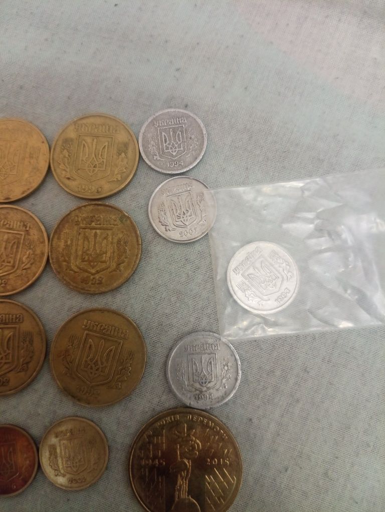 Продам редкие монеты Украины 21 шт