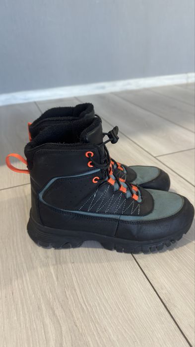 Черевики 36 розмір rezerved