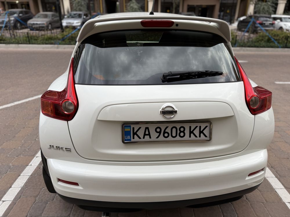 Nissan жук в продажі