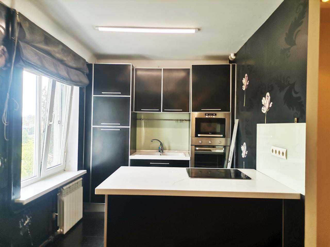 Продаж  3-кімнатної квартири в центрі міста