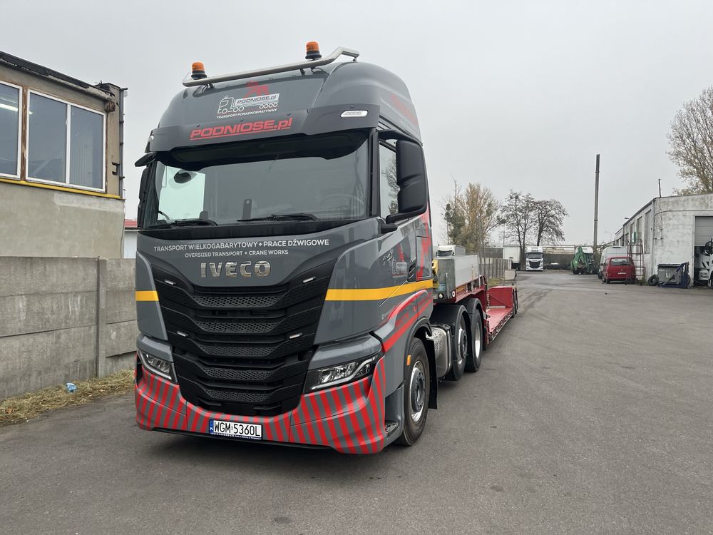 Iveco S-WAY z naczepą MAXTAILER 510 osie pendel