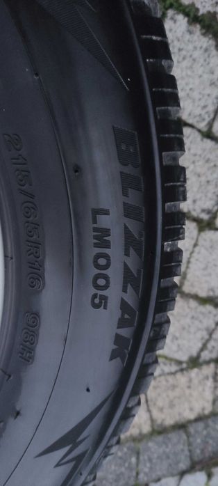Opony zimowe Bridgestone Blizzak LM005 215/65 r16 4 szt
