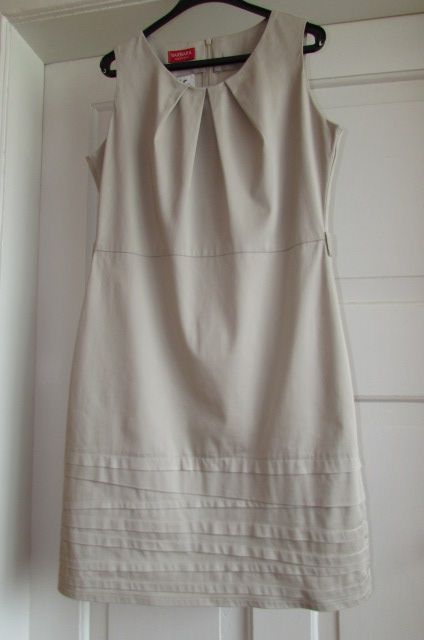 Kostium / garsonka - sukienka z żakietem