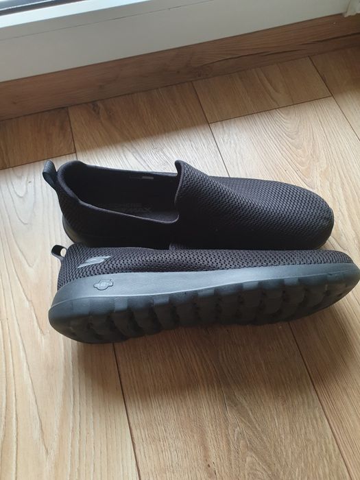 Buty firmy Skechers rozm. 45