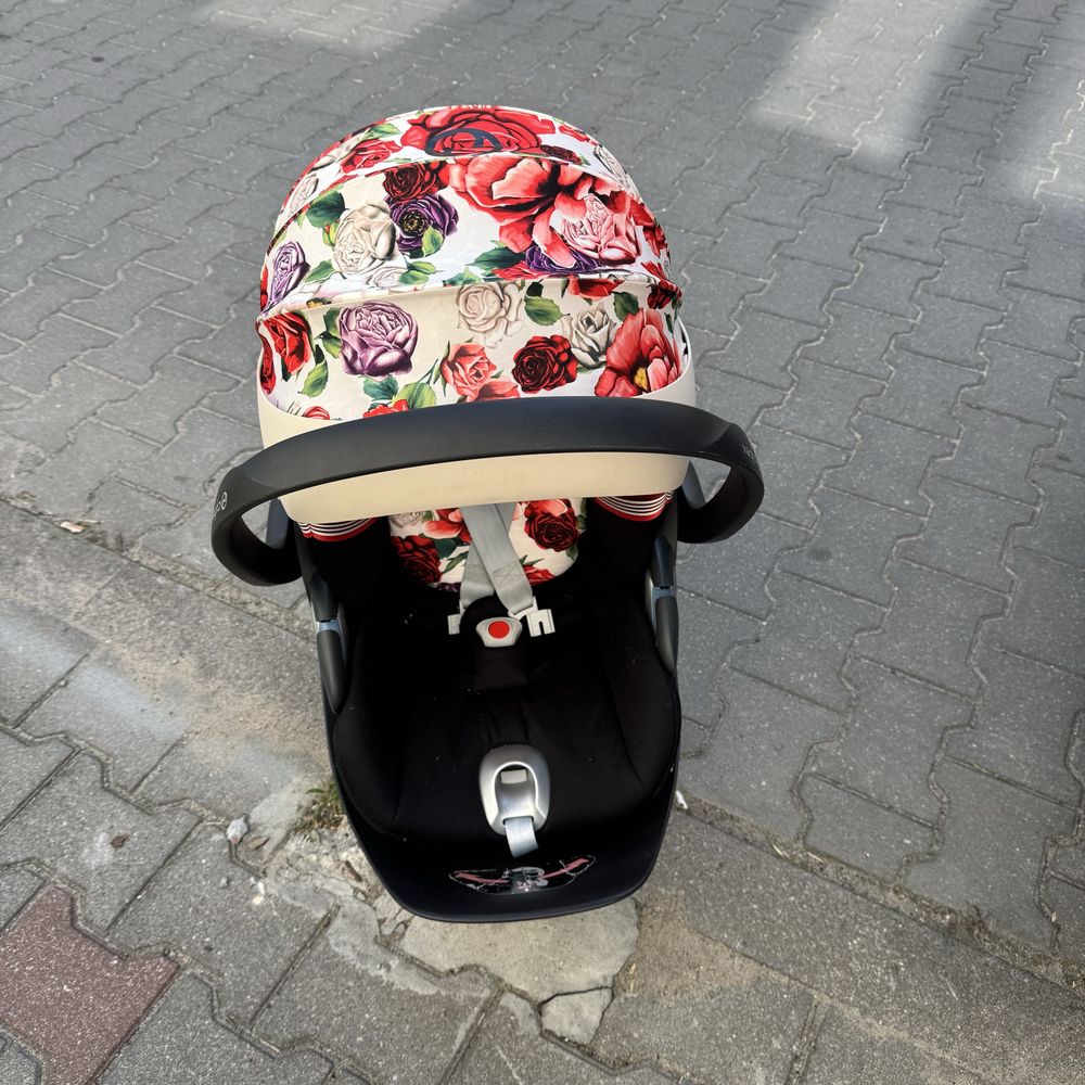 Fotelik Cybex Cloud T i-Size + Base T
