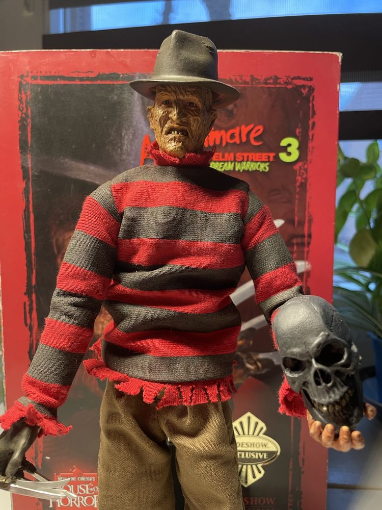 Figurka Freddy Krueger Sideshow Koszmar z ulicy wiązów A nightmare