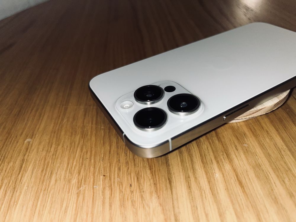 iPhone 15 Pro Max 100% BATERII