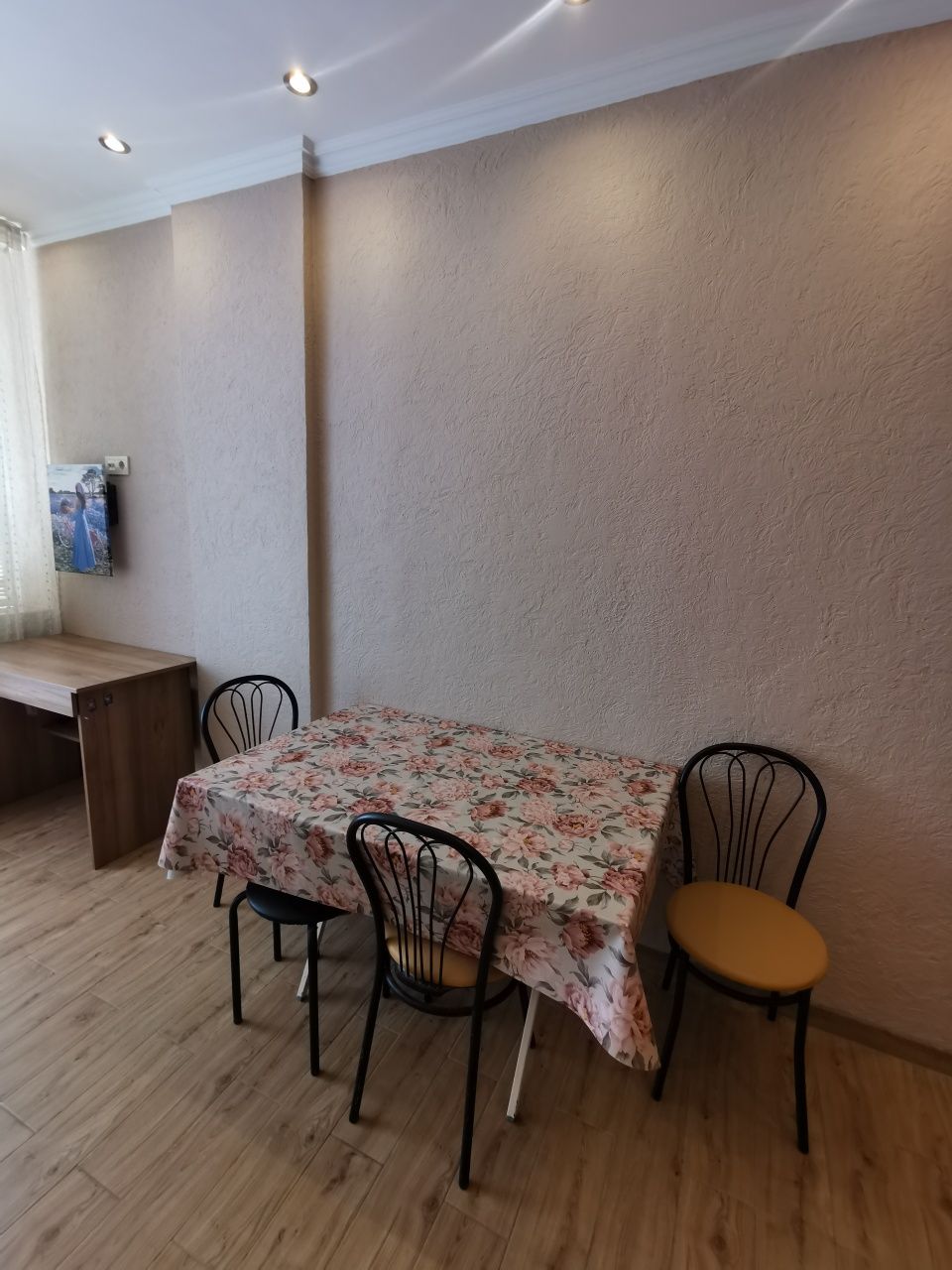 Сдам  Квартиру посуточно  море рядом Лузановка, Крижанівка, Яхта
