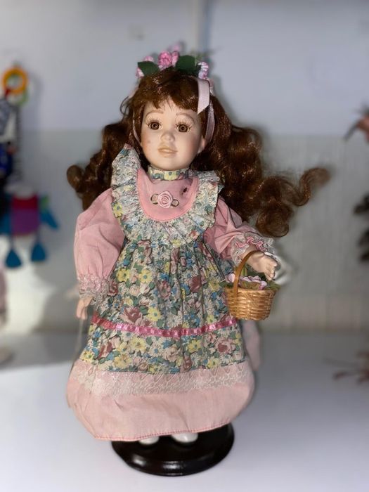 Bonecas de porcelana