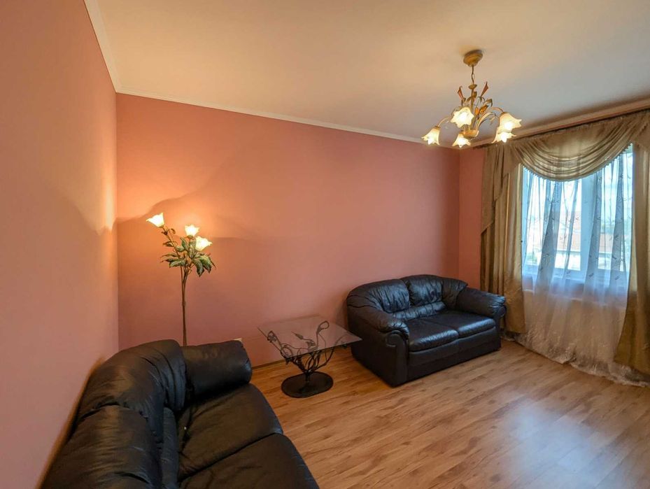 Будинок  20 км від Рівного в Зорі