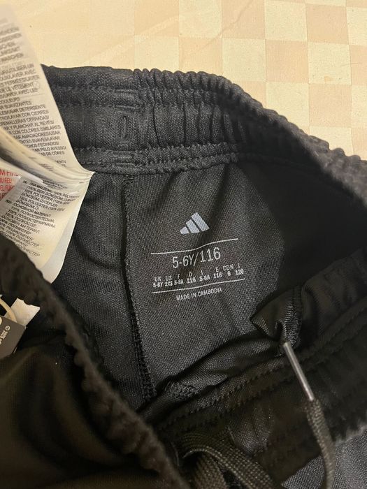 Adidas (футбольний костюм ) для хлопчиків . Ціна добросовісна 5000грн