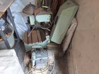 Продам моторы,сверлильный станок380/220V,заточной станок220V,вытяжку.