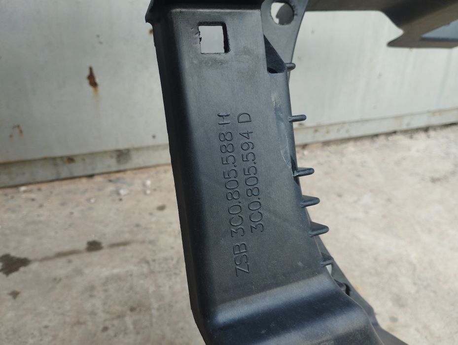 Передня панель телевизор Passat B 6