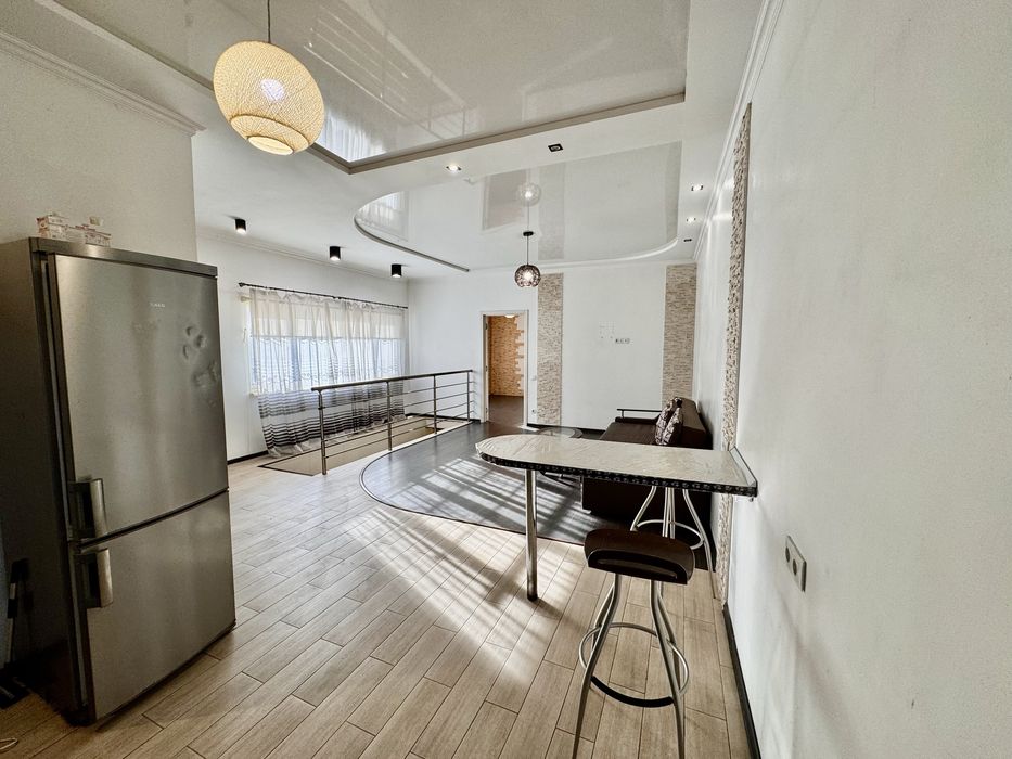 Уникальное предлодение. Центр!Квартира на земле.