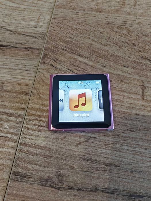 iPod Nano 6. generacji 16 GB + JBL On Stage Micro II
