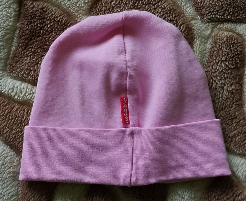 Шапочка рожева для дівчинки.