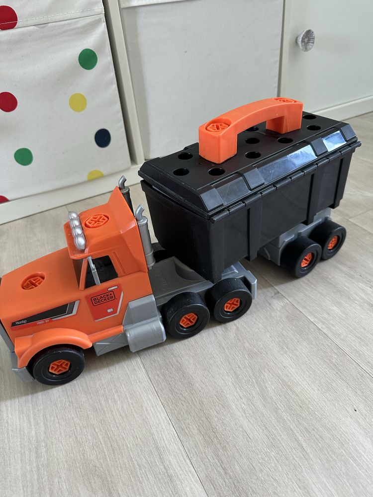 Ciężarówka Black and Decker