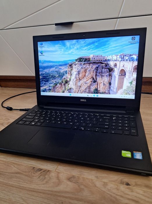 Laptop Dell 3542 Inspiron 15, i5 585 GB,  8Gb RAM, Windows 11