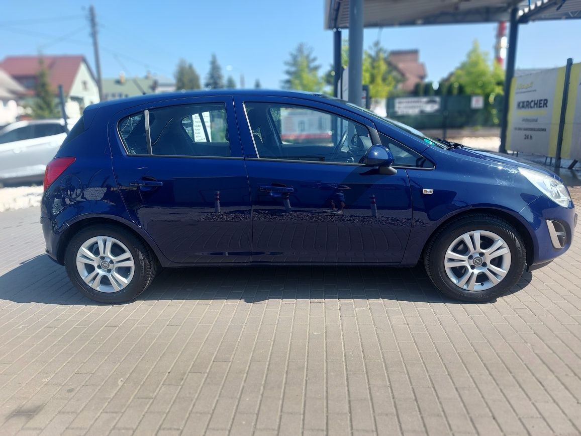 Ładny Opel CORSA D * Niski Przebieg * Uchwyt Na Rowery * 1.4 Benzyna