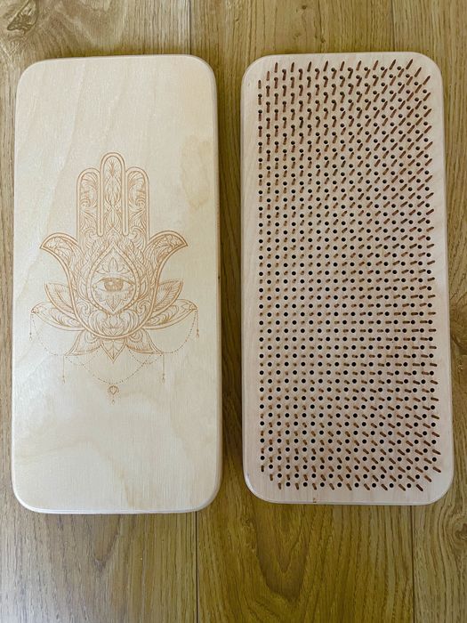 Дошка Садху, для стояння на цвяхах